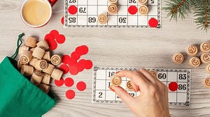 11 entertaining Christmas party games for the whole family