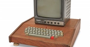 An original Apple-1 computer sells for $400,000
