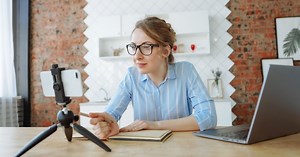 How to Market An Online Course: 21 Strategies With Real-Life Examples