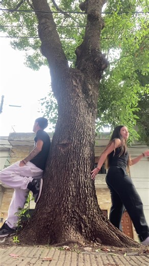 Escenas de Amor de Violetta Bajo la Lluvia