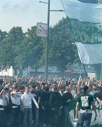 Kijk live mee naar FC Groningen-supporters in optocht naar Euroborg