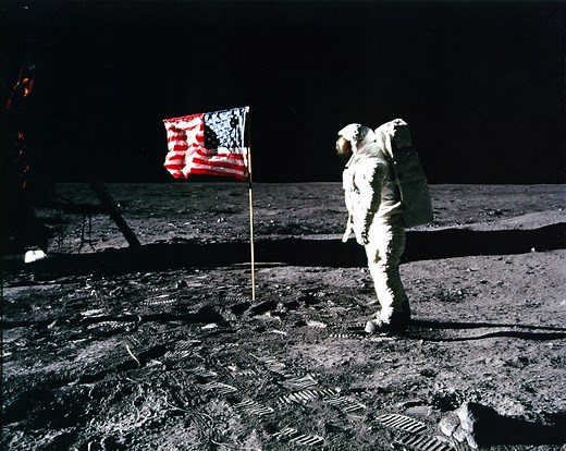 NASA's 17 Apollo Moon Missions in Pictures