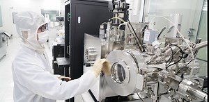 Navigating the risks and benefits of AI: Lessons from nanotechnology on ensuring emerging technologies are safe as well as successful