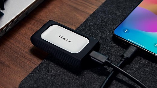How to Use an External Storage Device With an iPhone or iPad