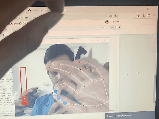 Volume-control-using-hand-gesture-using-python-and-openCv